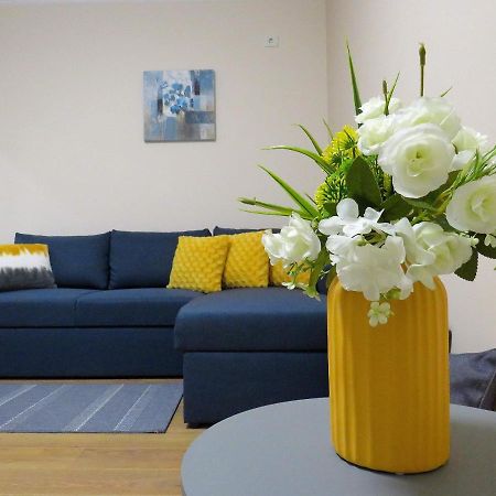 Flowers Garden Apartment Tırnova Dış mekan fotoğraf