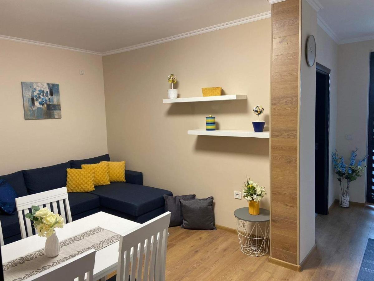 Flowers Garden Apartment Tırnova Dış mekan fotoğraf